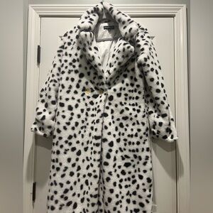 Eilly Bazar Nostalgic Women's Double Button Black and White Faux Fur